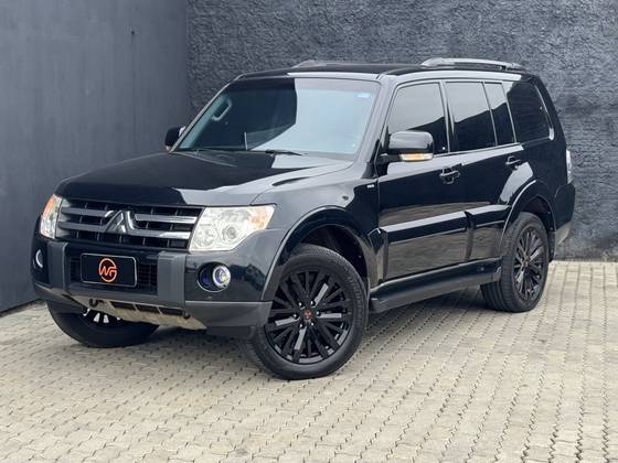MITSUBISHI PAJERO FULL 3.2 HPE 4X4 16V TURBO INTERCOOLER DIESEL 4P AUTOMÁTICO MITSUBISHI PAJERO FULL 3.2 HPE 4X4 16V TURBO INTERCOOLER DIESEL 4P AUTOMÁTICO